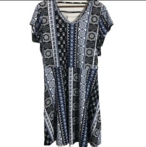 Blue & white floral midi short sleeve dress